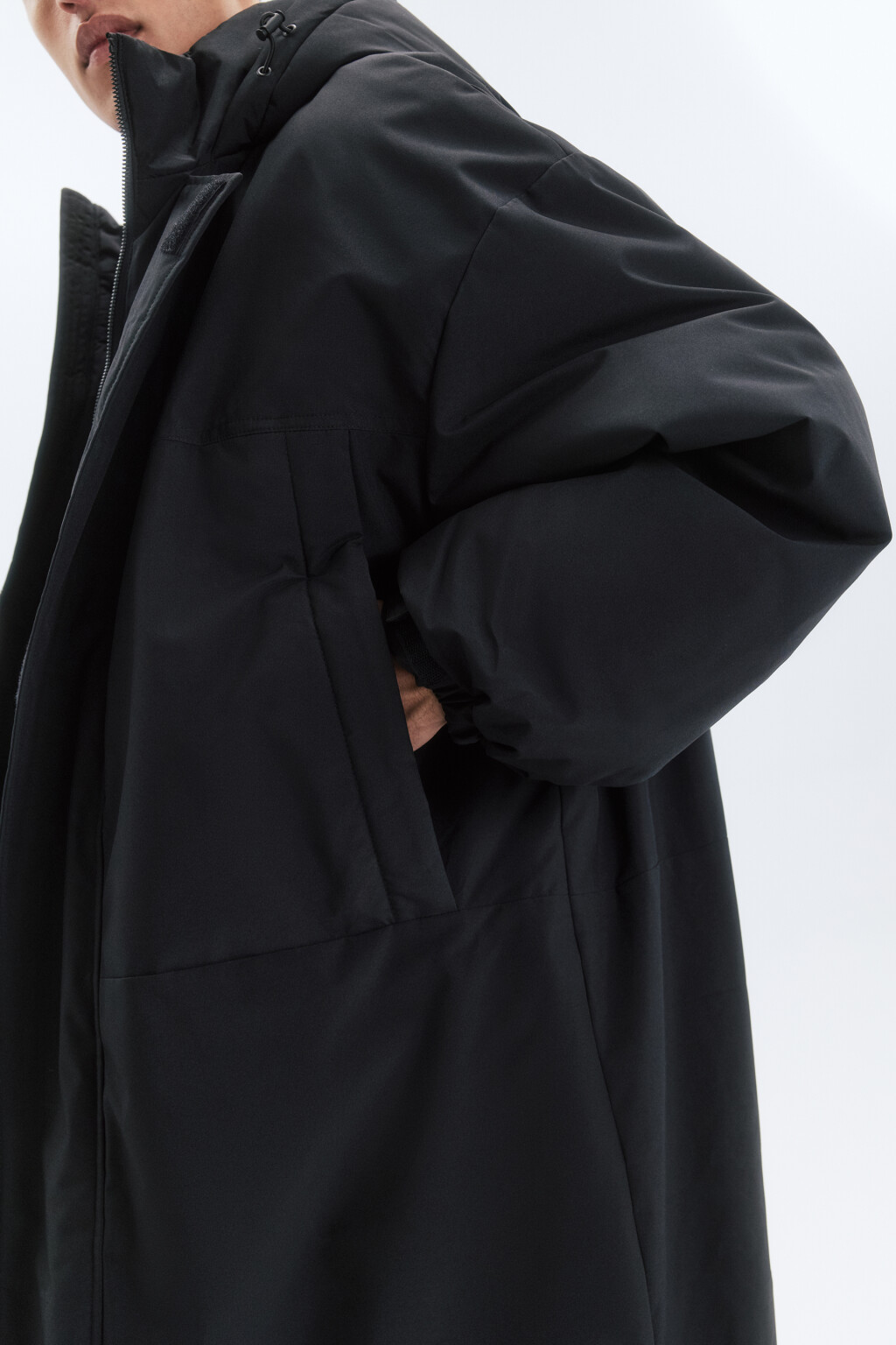 Куртка-парка длинная утепленная с капюшоном - цвет черный - 6