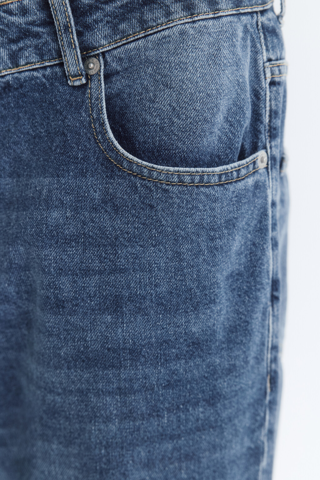 Джинсы loose fit со средней посадкой - цвет голубой - 6