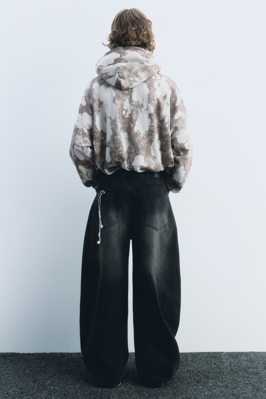 Джинсы экстраширокие с волнистыми боковыми швами - цвет черный - 2