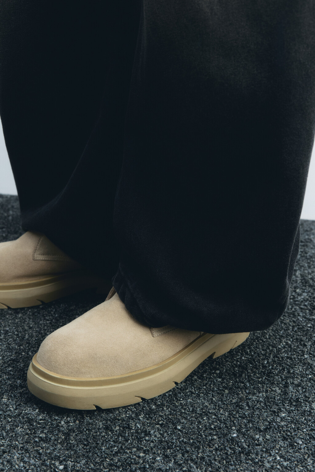 Джинсы экстраширокие с волнистыми боковыми швами - цвет черный - 8