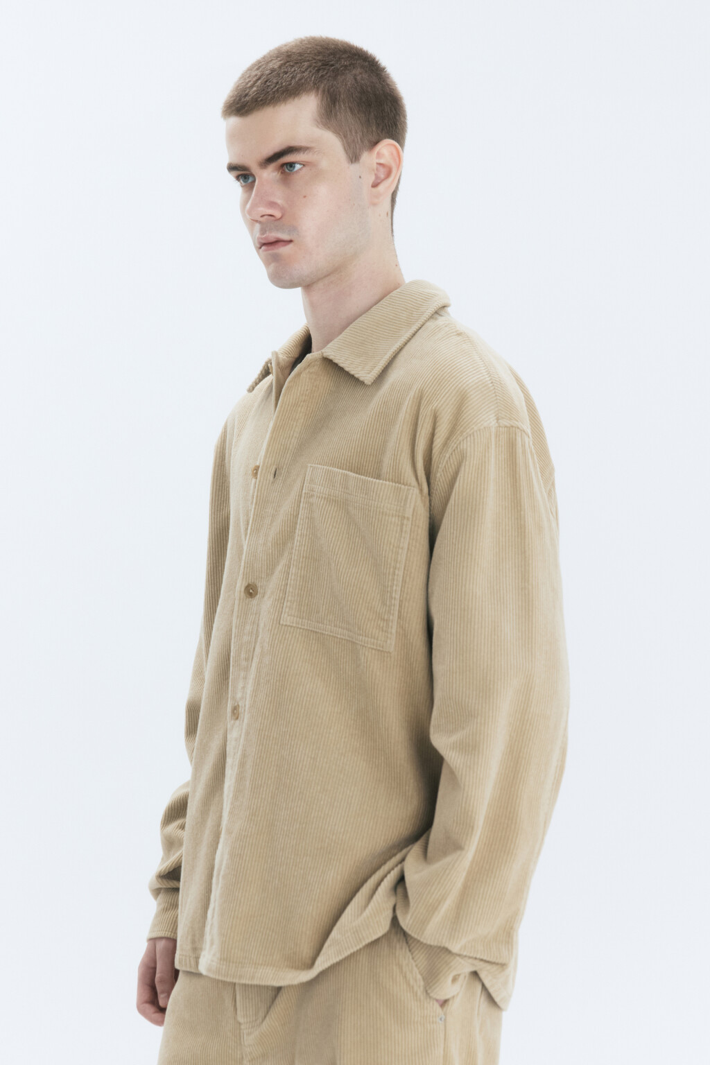 Рубашка overszie вельветовая с карманом - цвет бежевый - 3