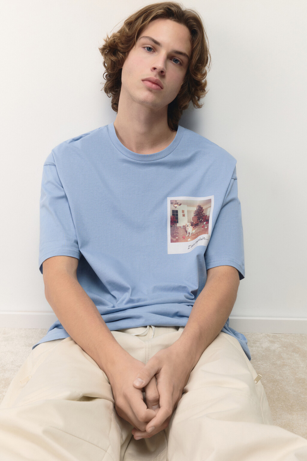 Футболка хлопковая с новогодним принтом - цвет голубой - 1