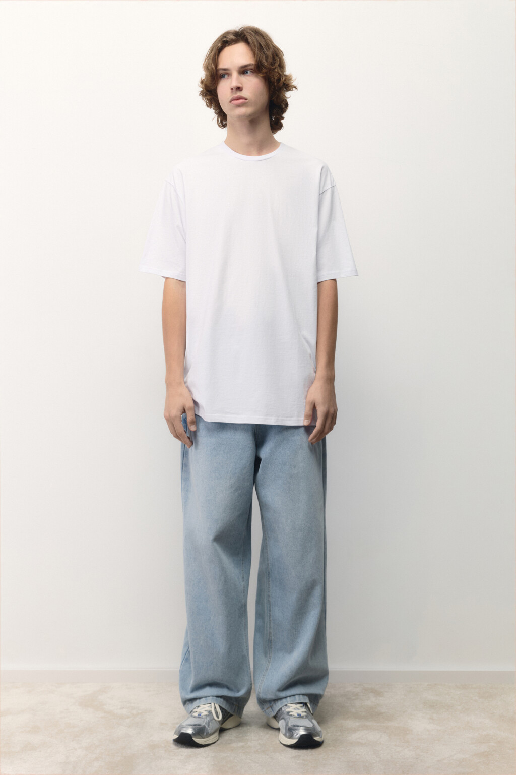 Футболка хлопковая с новогодним принтом - цвет белый - 6