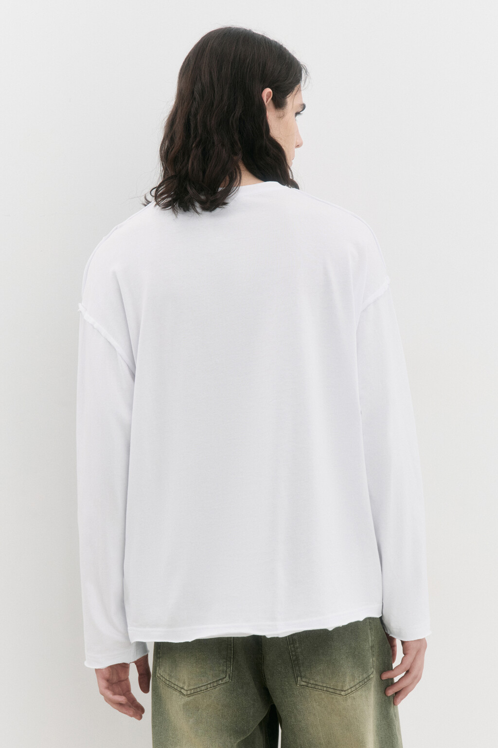 Лонгслив хлопковый асимметричного кроя - цвет белый - 4