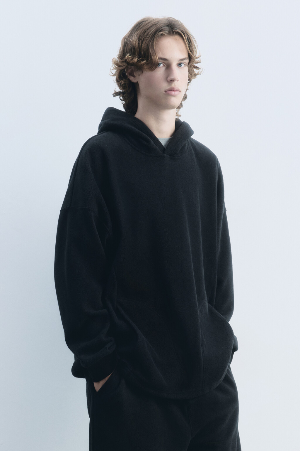 Худи oversize флисовая с капюшоном - цвет черный - 4