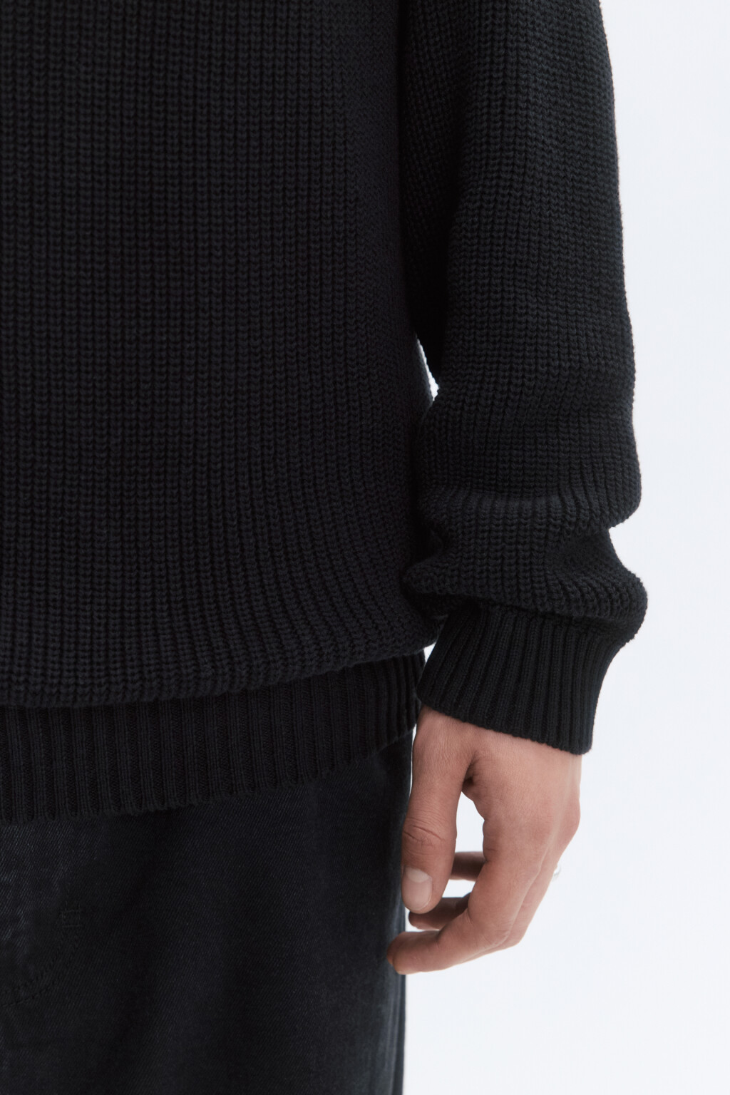 Свитер вязаный хлопковый с рукавами-реглан - цвет черный - 7