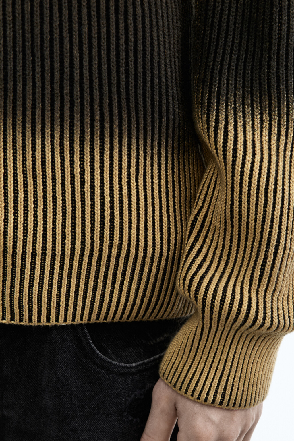 Джемпер вязаный с абстрактными полосками - цвет желтый - 8