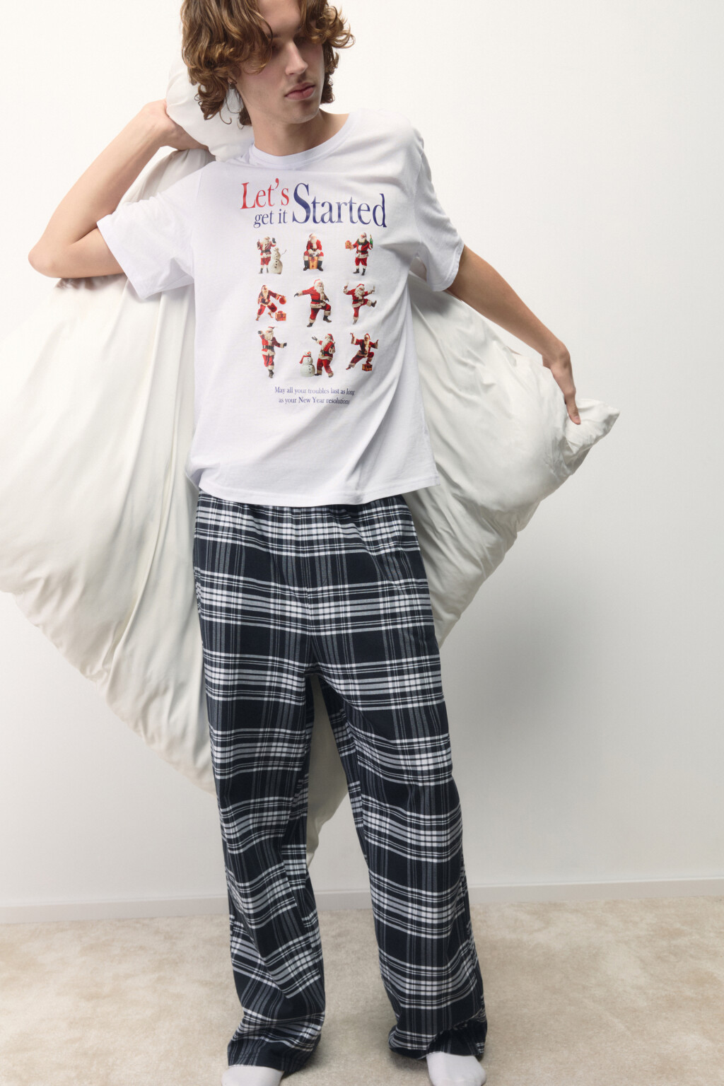 Футболка хлопковая с новогодним принтом - цвет мультиколор - 2