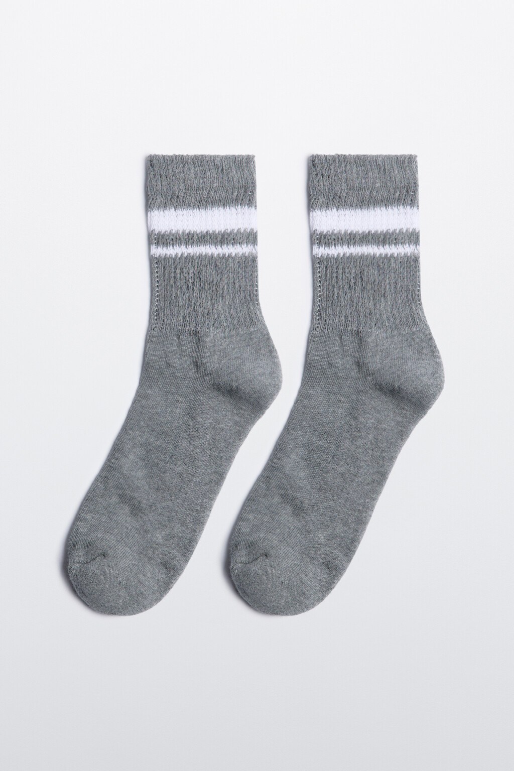 Носки высокие хлопковые с полосками - цвет серый - 1