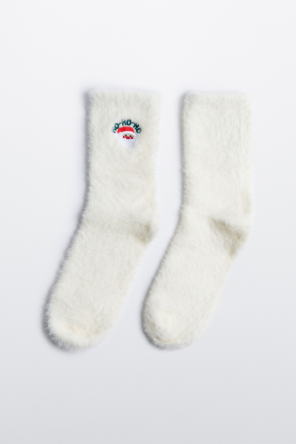 Носки пушистые с новогодней вышивкой - цвет ванильный - 1