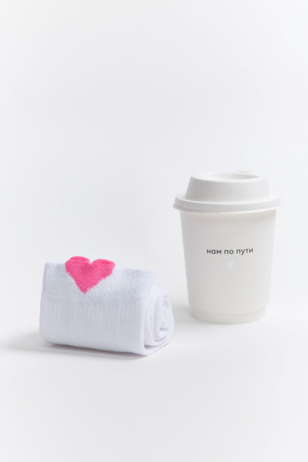 Носки высокие в рубчик с сердечком - цвет красный - 3