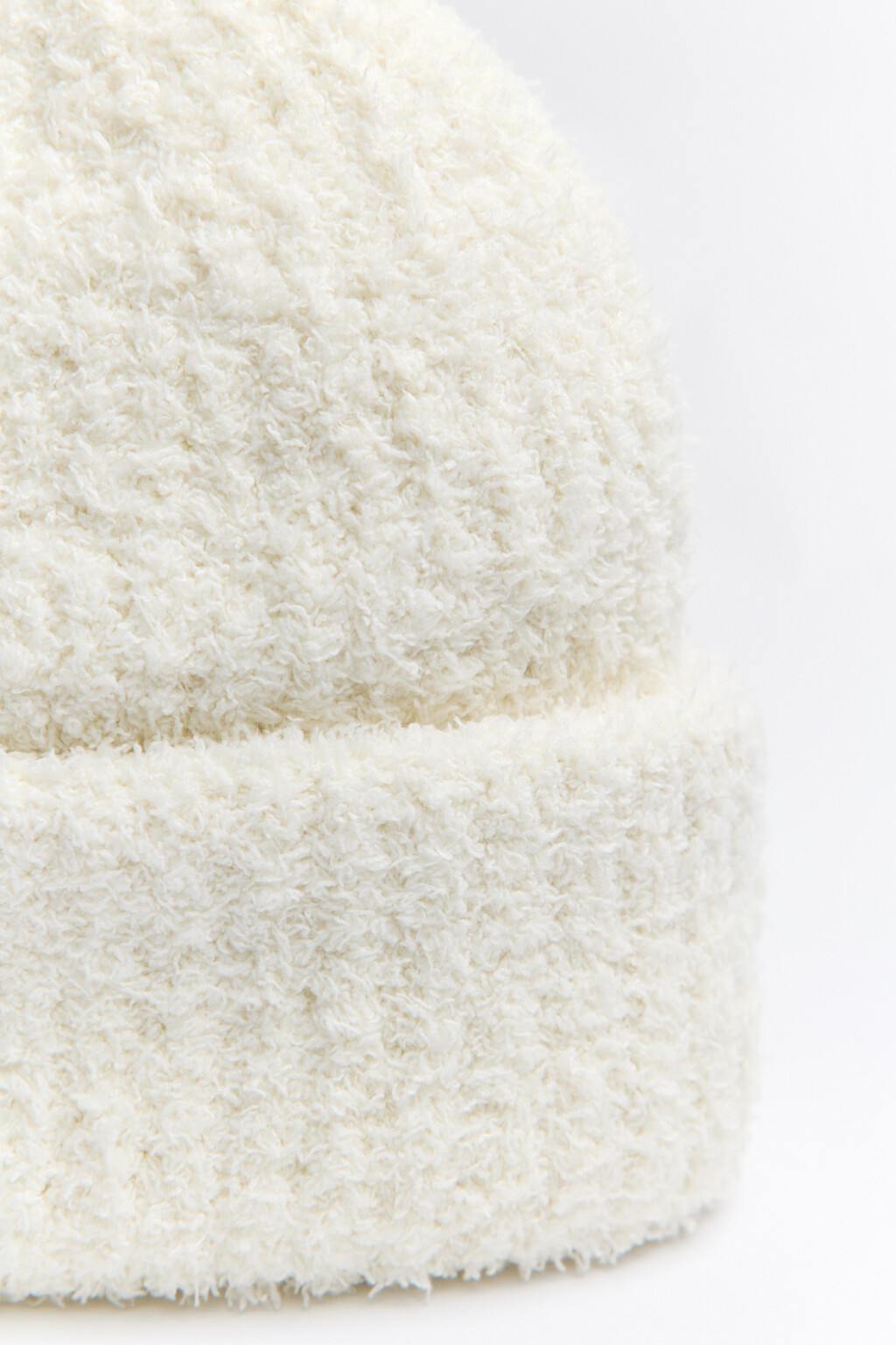 Шапка-бини вязаная короткая - цвет молочный - 2