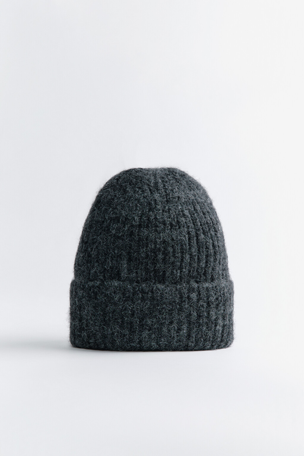 Шапка-бини вязаная в рубчик с шерстью - цвет серый - 1