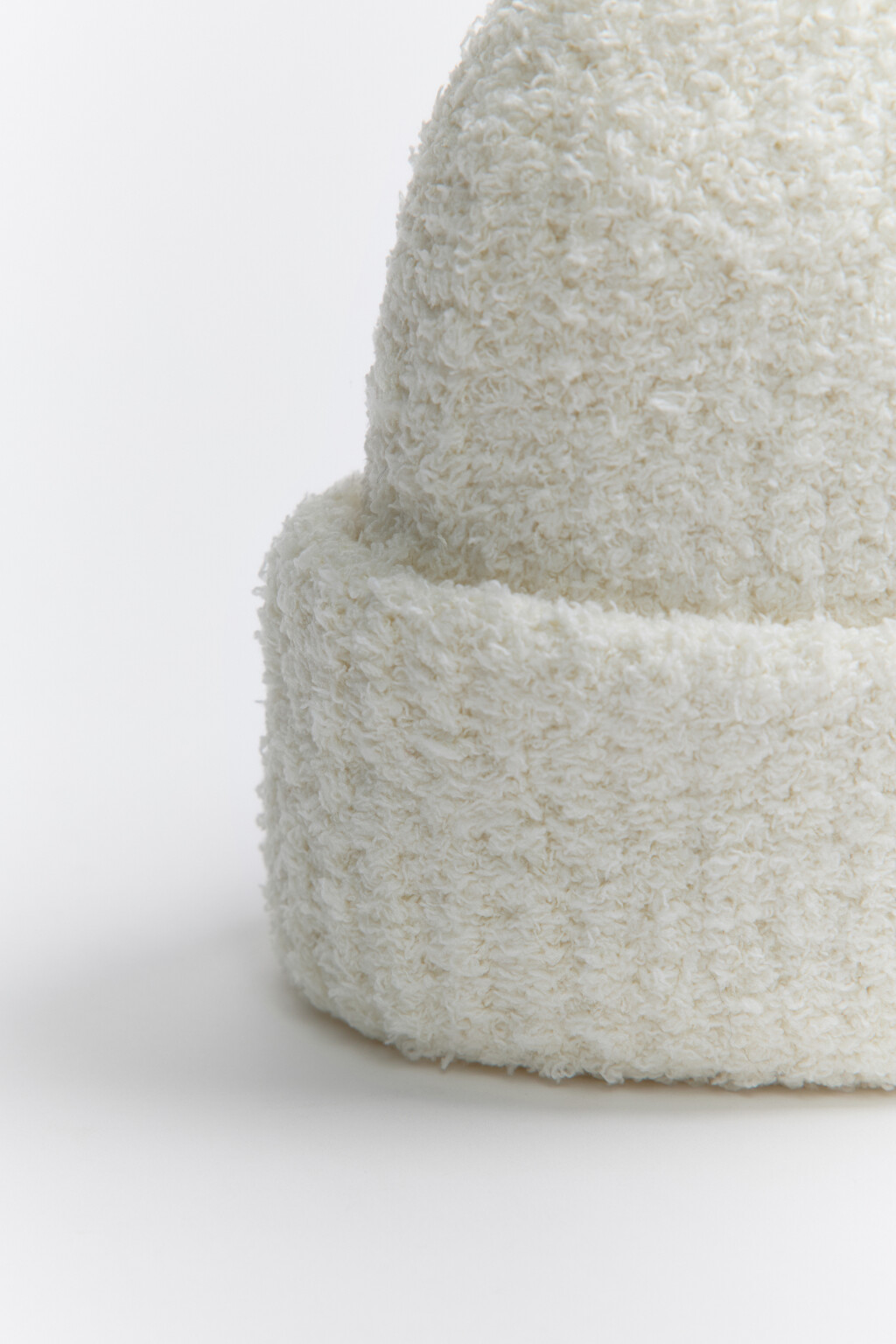 Шапка-бини махровая в рубчик - цвет молочный - 2