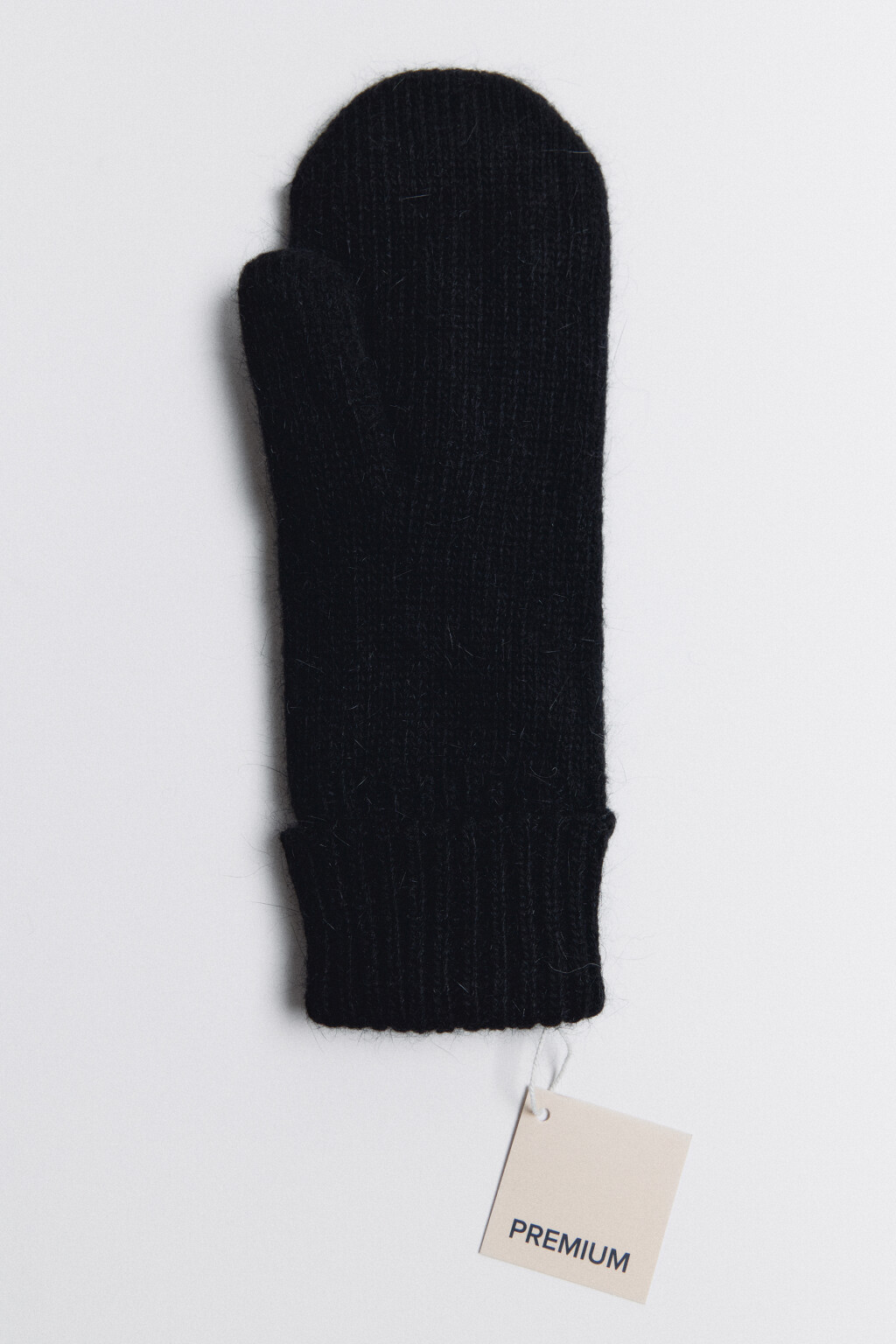 Варежки вязаные с ангорской шерстью - цвет черный - 2