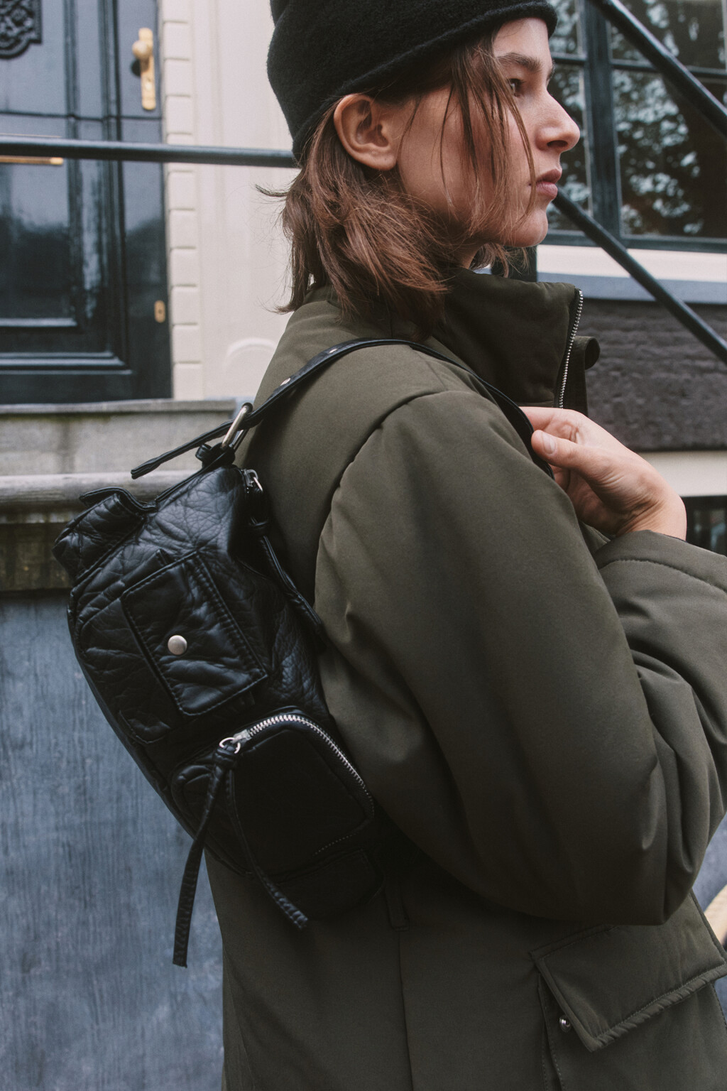 Сумка-багет с накладными карманами - цвет серый - 6