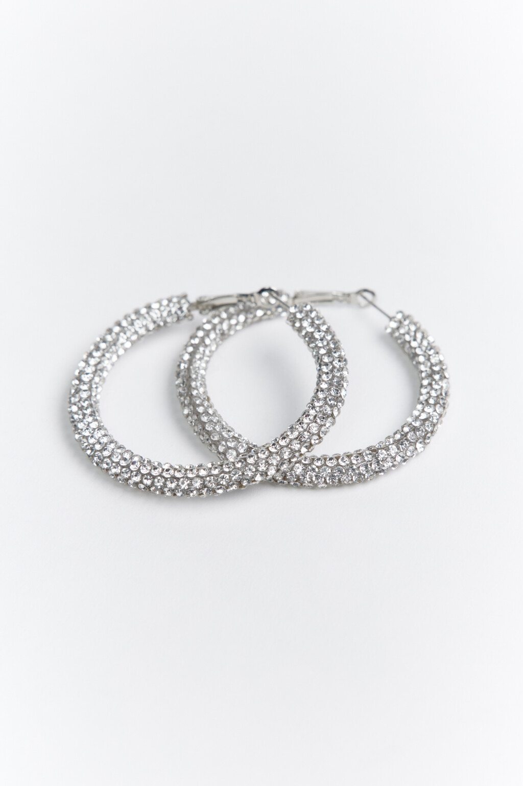 Серьги-кольца с отделкой из страз - цвет серый - 2