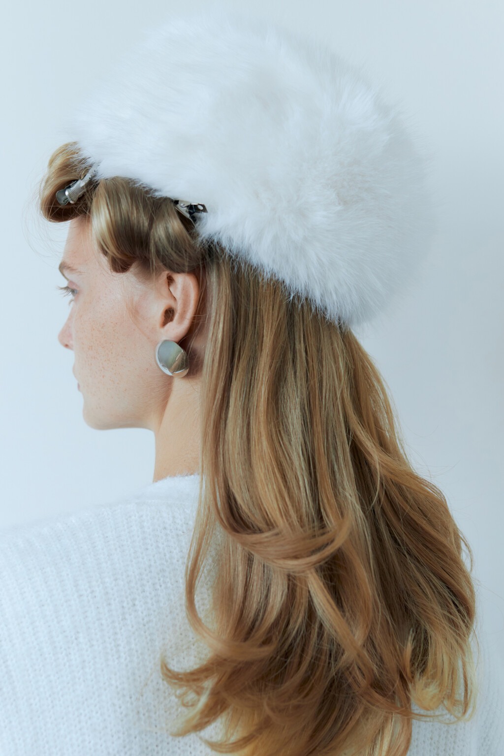 Серьги-гвоздики гладкие серебристые - цвет серый - 5