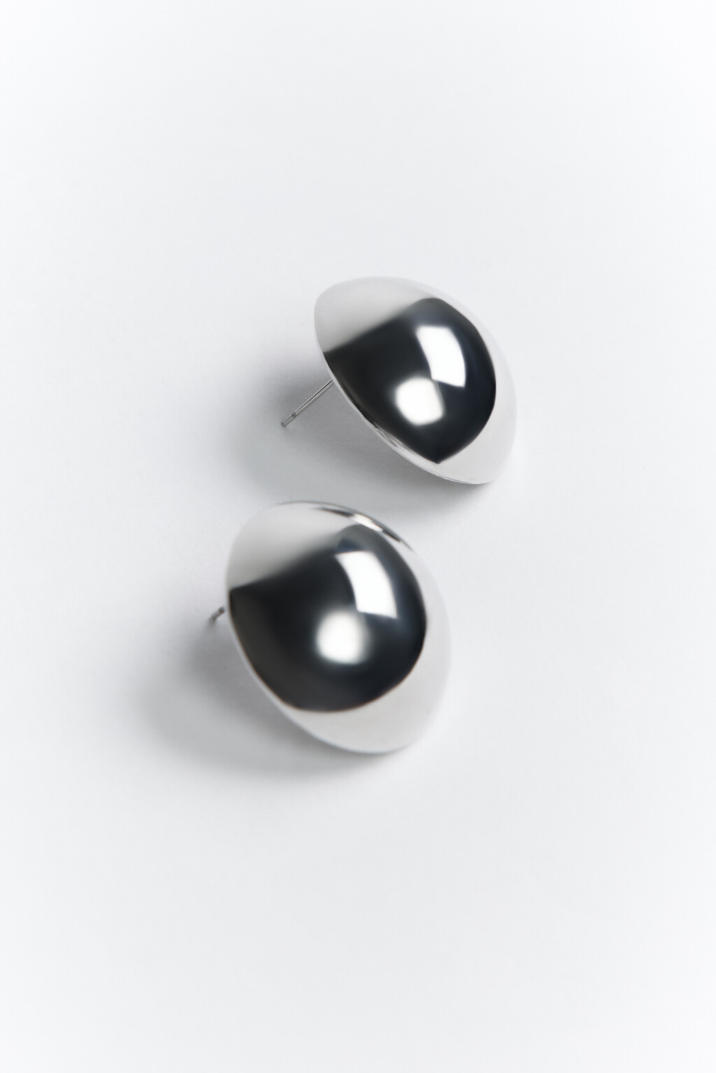 Серьги-гвоздики гладкие серебристые - цвет серый - 3