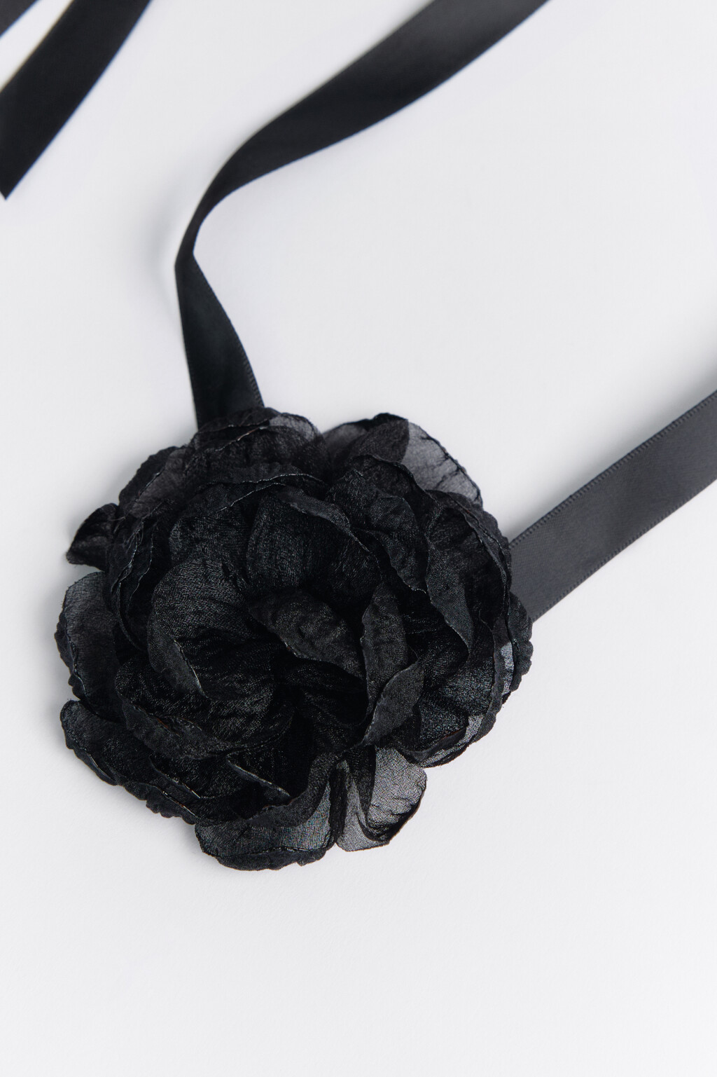 Чокер текстильный с объемным цветком - цвет черный - 2