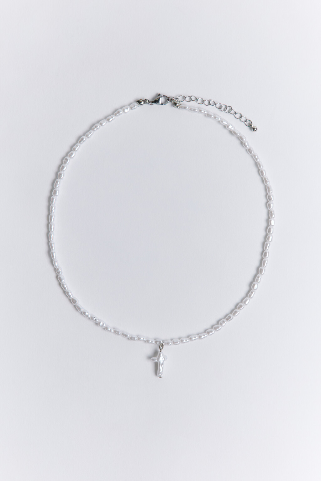 Цепочка на шею с жемчужным бисером и подвеской - цвет серый - 1