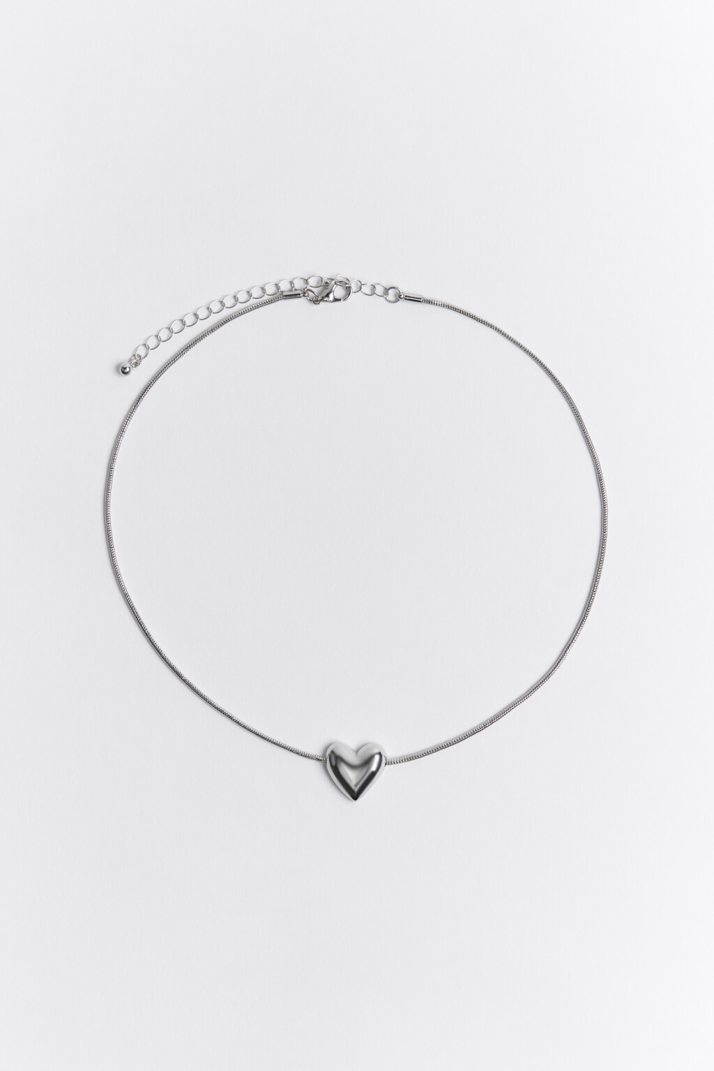 Цепочка на шею с гладким сердечком - цвет серый - 1
