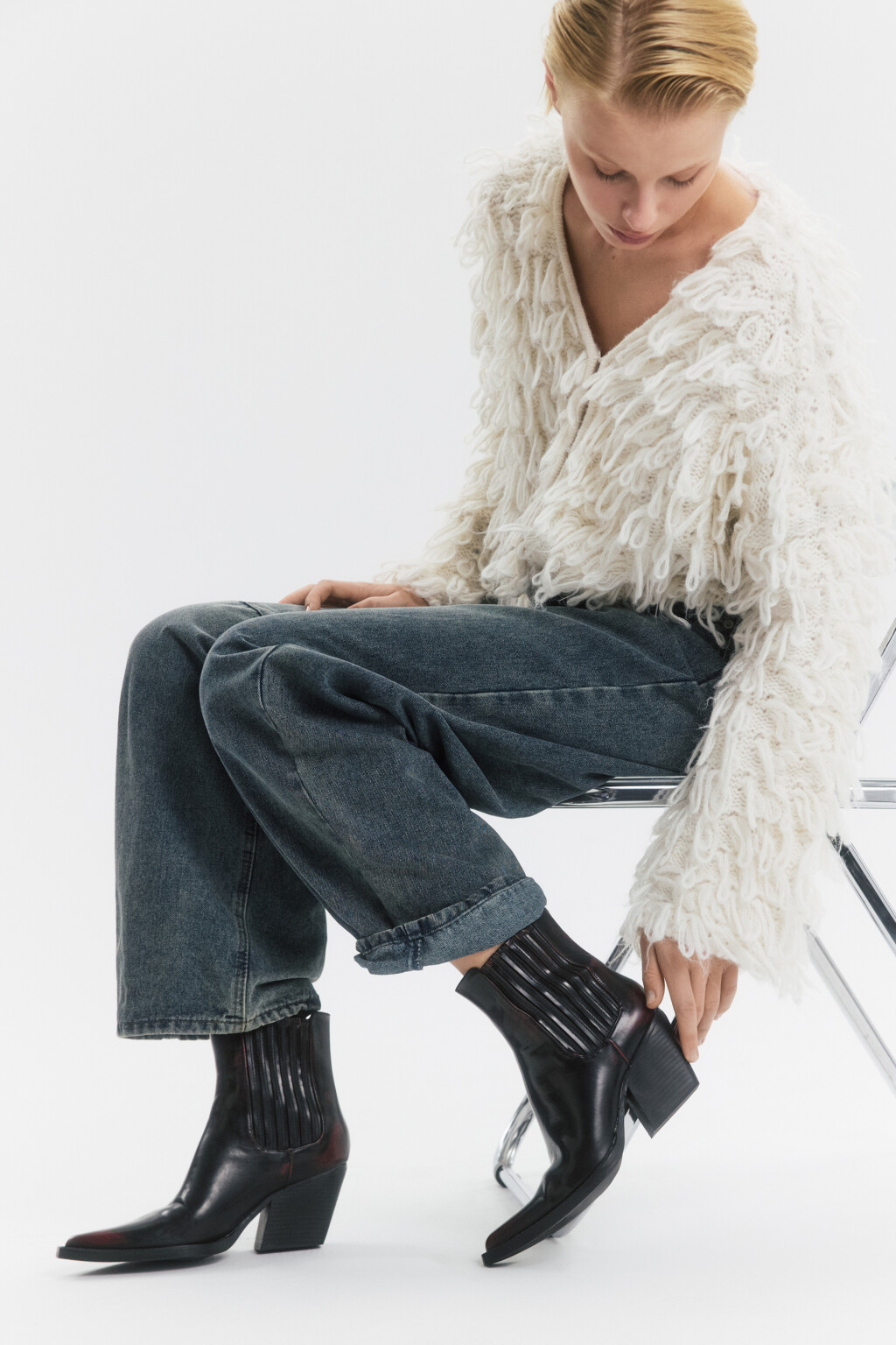 Ботинки-казаки со скошенным каблуком - цвет бордовый - 7