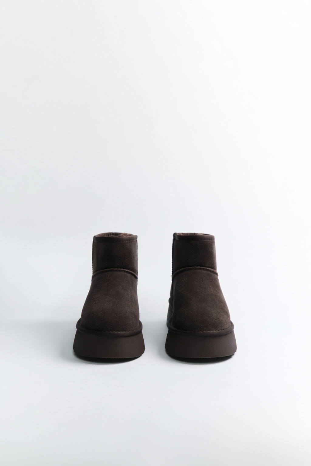 Ботинки-угги утепленные из натуральной замши - цвет коричневый - 2