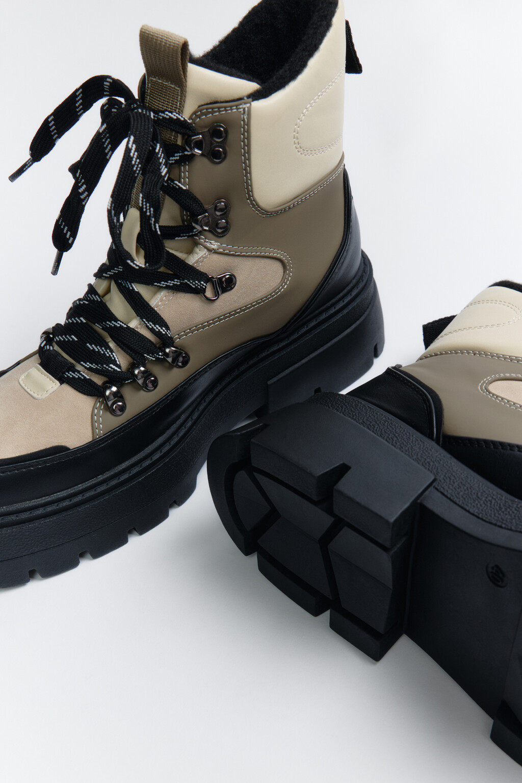 Ботинки утепленные в треккинговом стиле - цвет коричневый - 5