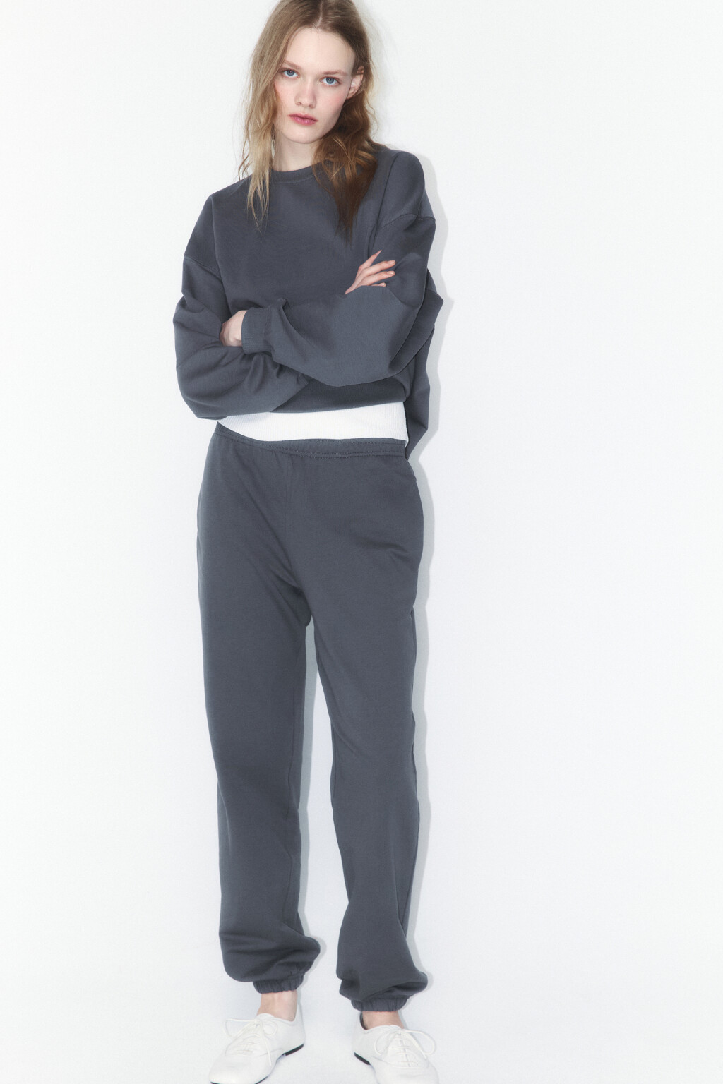 Брюки-джоггеры базовые из хлопкового футера - цвет серый - 1