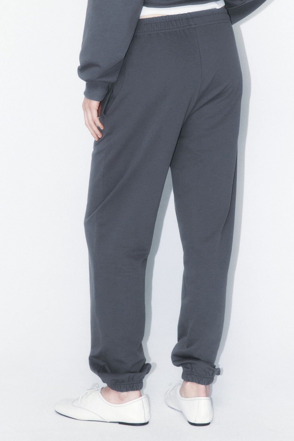 Брюки-джоггеры базовые из хлопкового футера - цвет серый - 3