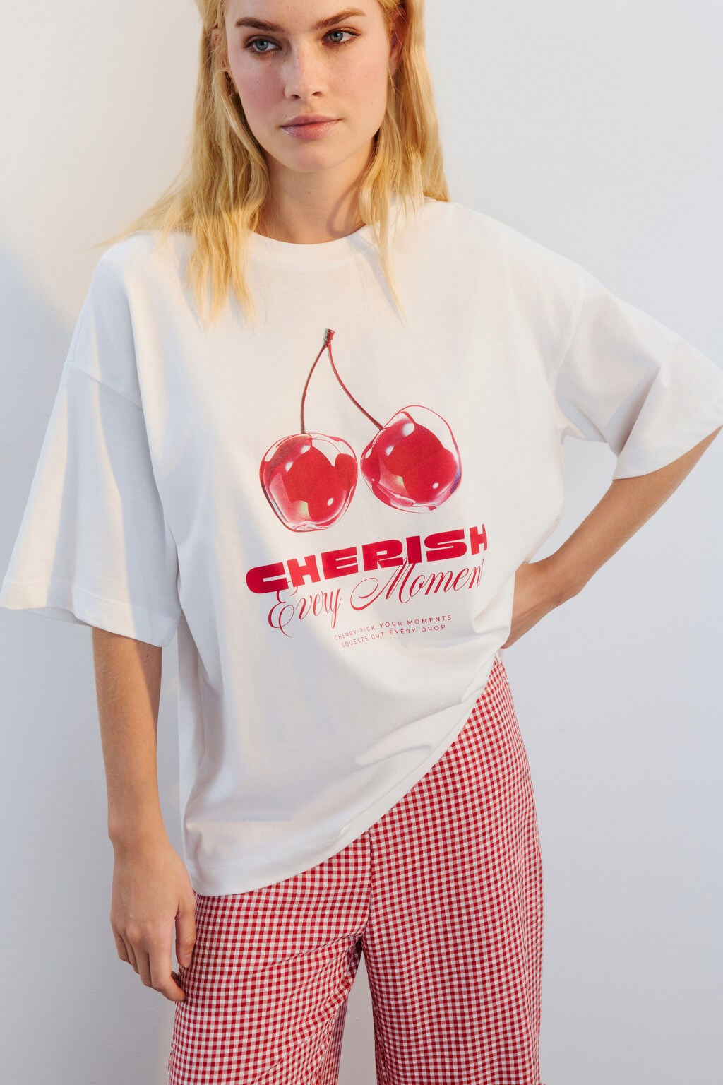 Футболка прямая хлопковая с принтом - цвет белый - 1