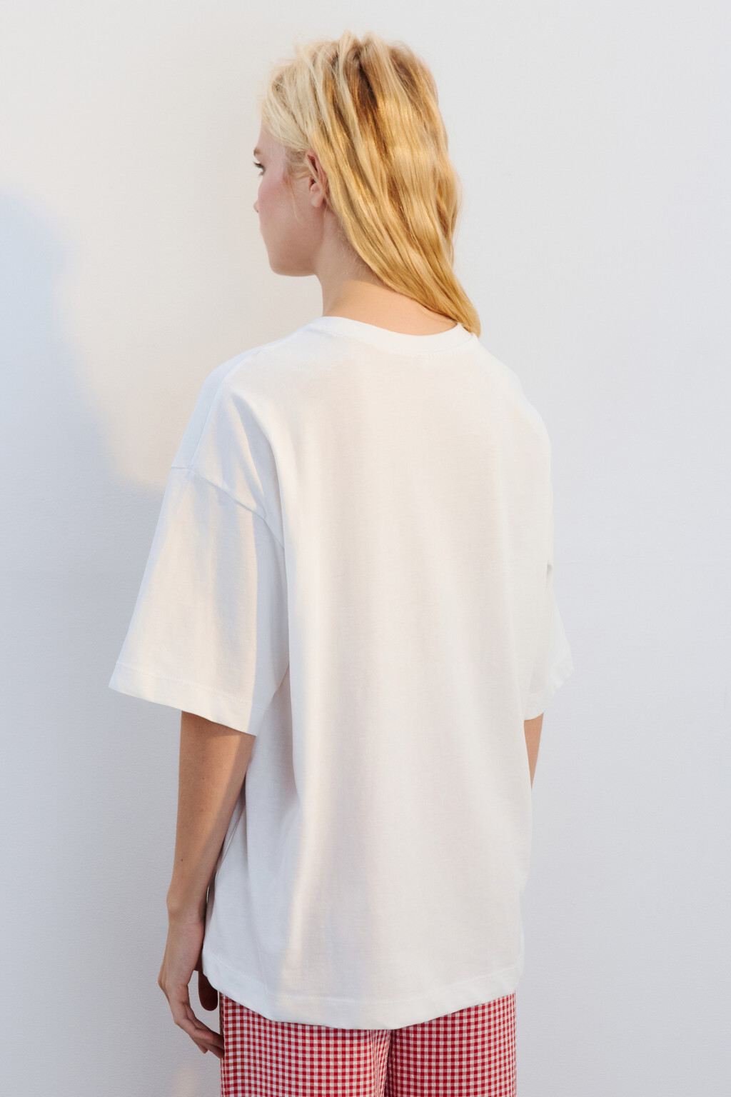 Футболка прямая хлопковая с принтом - цвет белый - 3