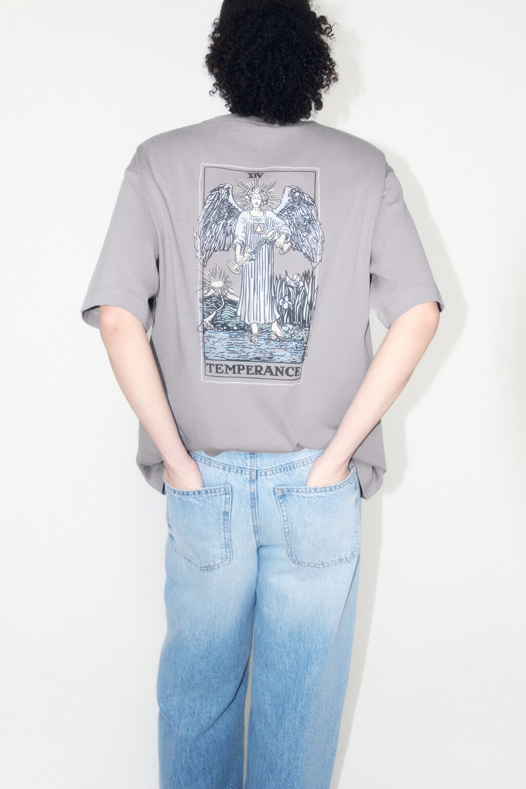 Футболка хлопковая с принтом в стиле таро - цвет серый - 1