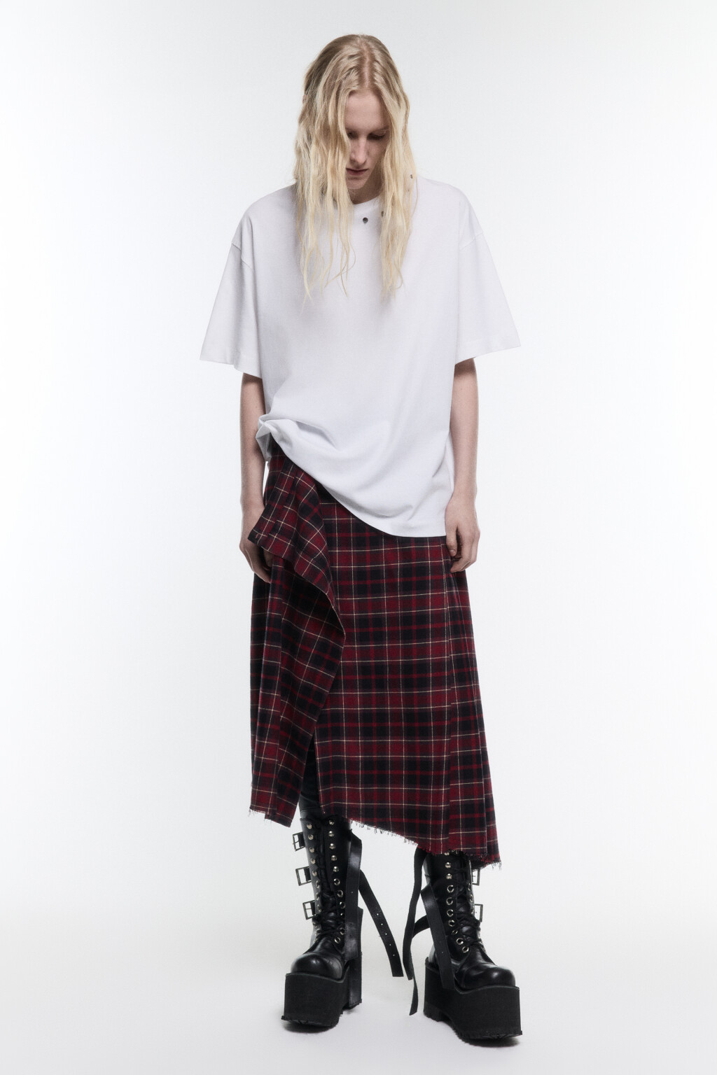 Футболка oversize с принтом в стиле гранж - цвет белый - 5