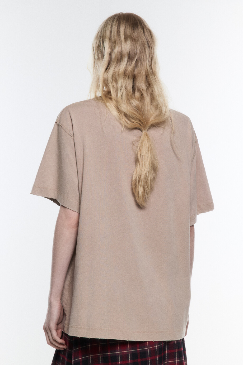 Футболка oversize с принтом в стиле гранж - цвет бежевый - 4