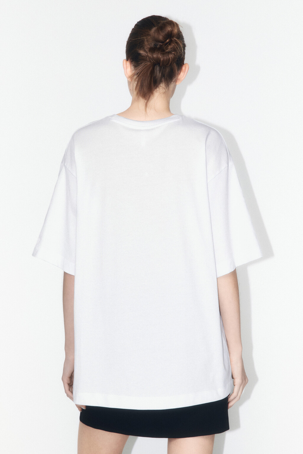 Футболка прямая хлопковая с принтом-надписью - цвет белый - 3