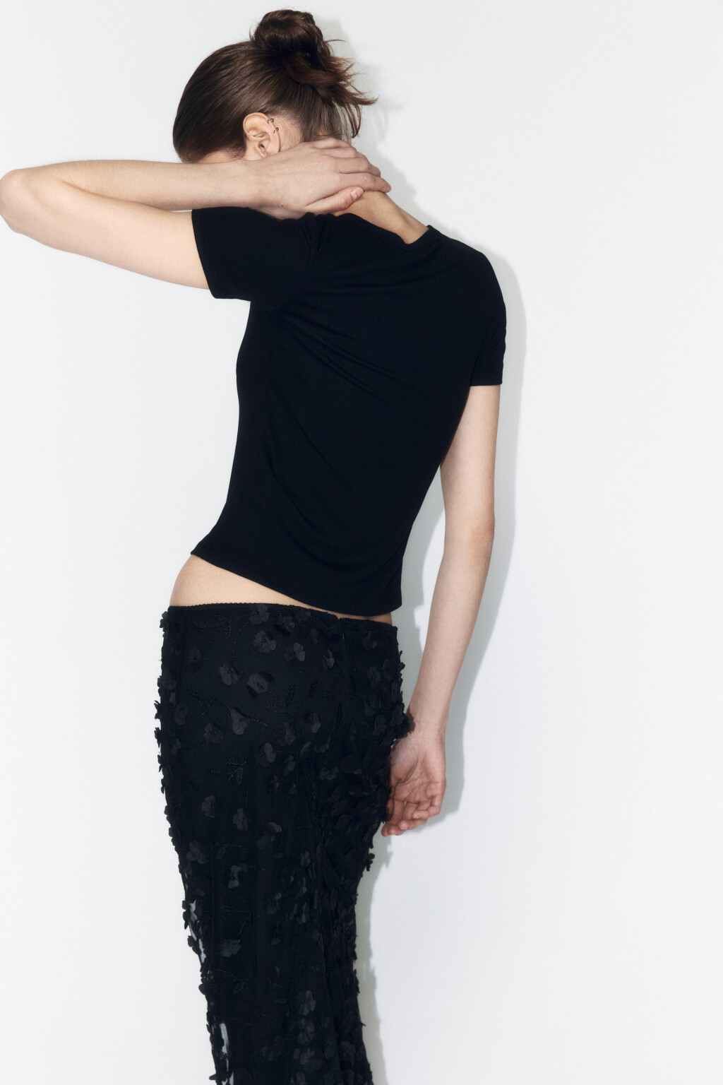 Футболка трикотажная из вискозы - цвет черный - 1