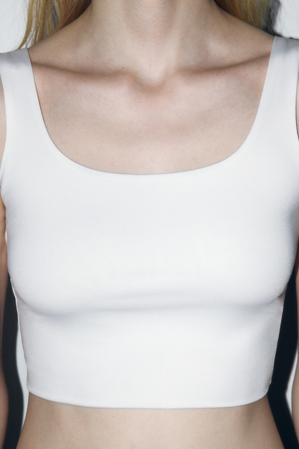 Топ-майка облегающий с вырезом-каре - цвет белый - 7
