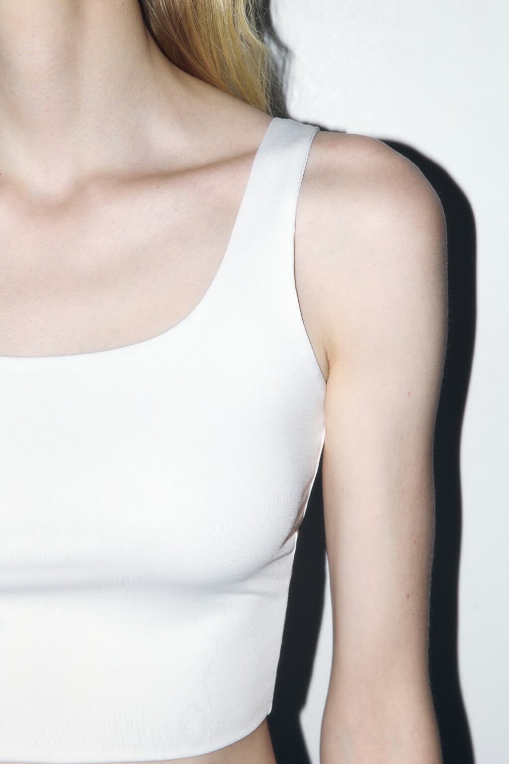 Топ-майка облегающий с вырезом-каре - цвет белый - 8