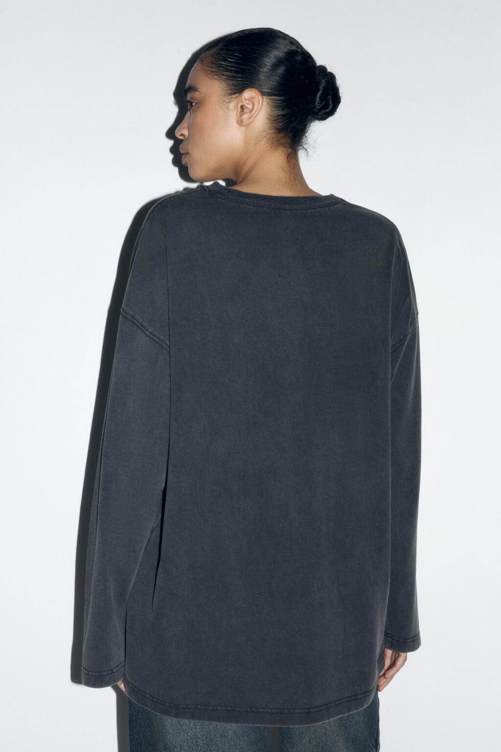 Лонгслив удлиненный с вареным эффектом - цвет серый - 4