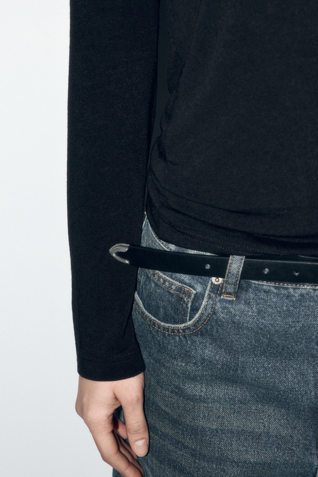 Лонгслив трикотажный из тенсела и шерсти - цвет черный - 7