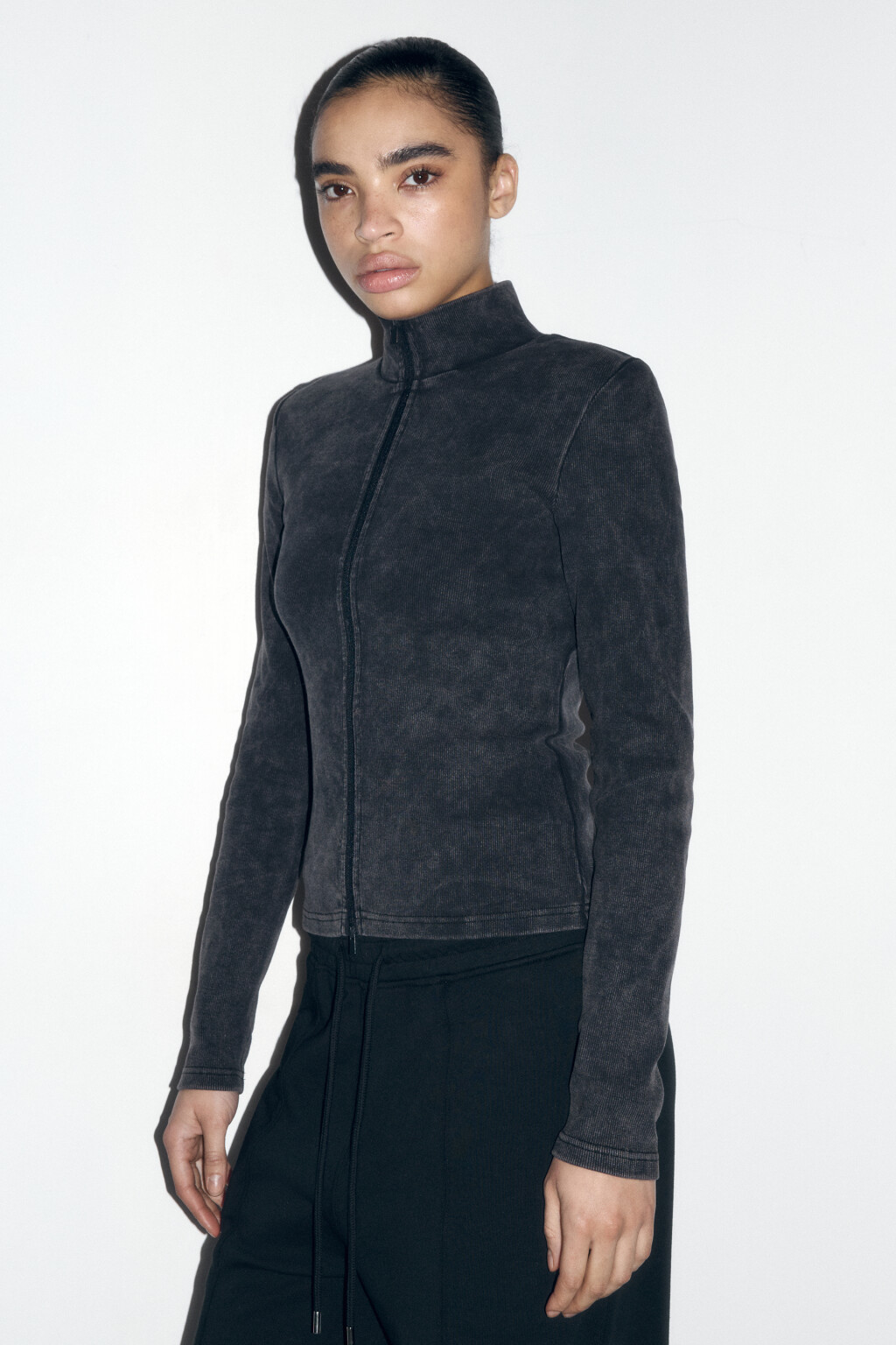 Лонгслив на молнии с воротником-стойкой - цвет серый - 3