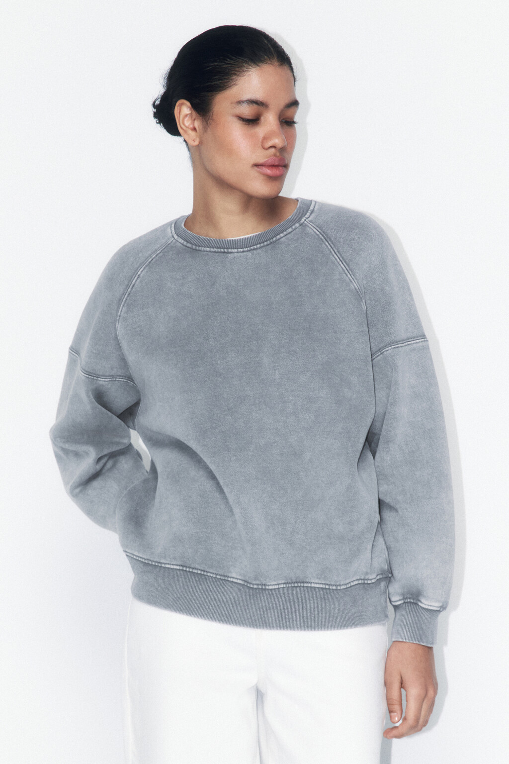 Свитшот утепленный с вареным эффектом - цвет серый - 2