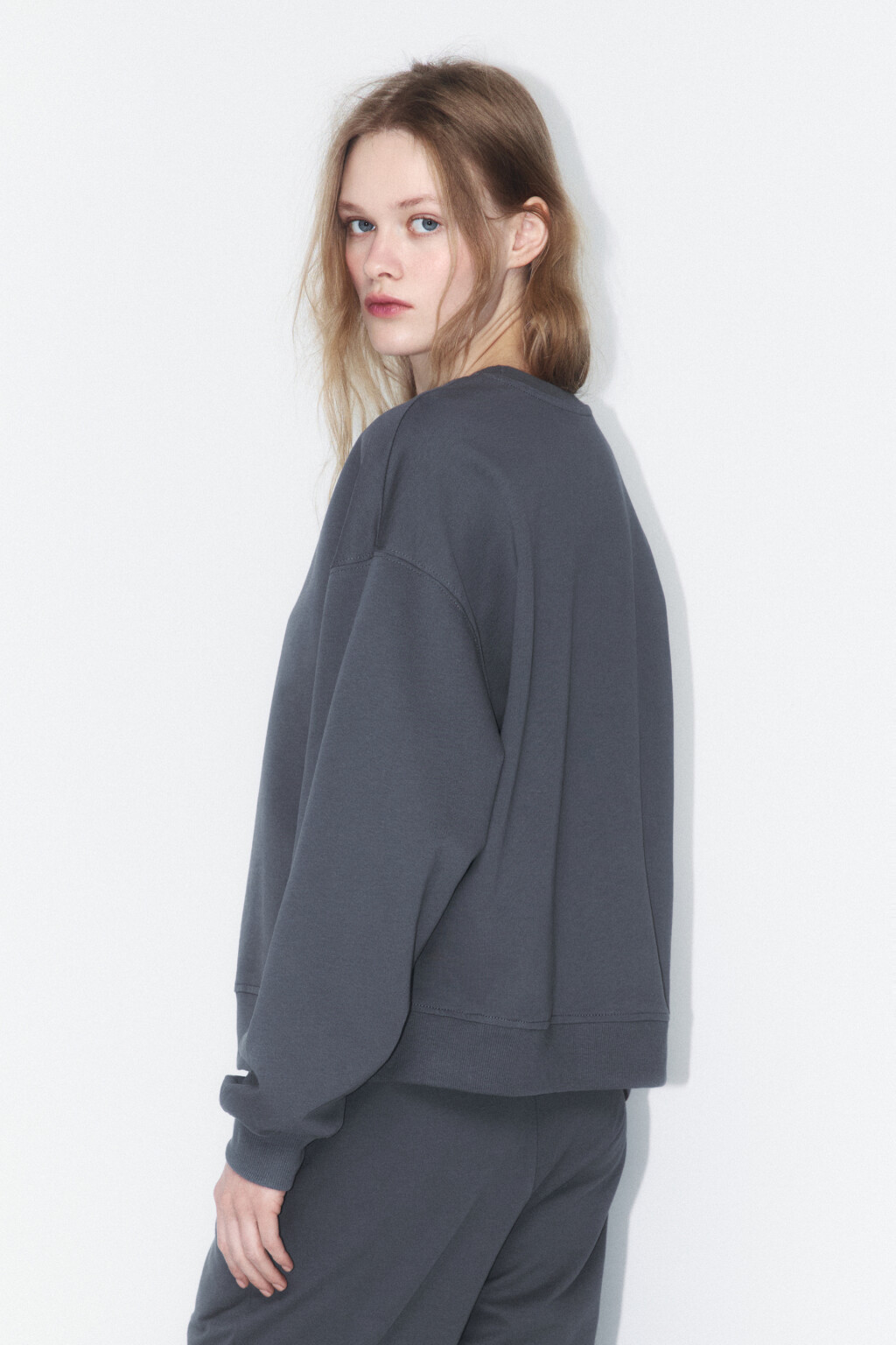 Свитшот базовый из хлопкового футера - цвет серый - 3