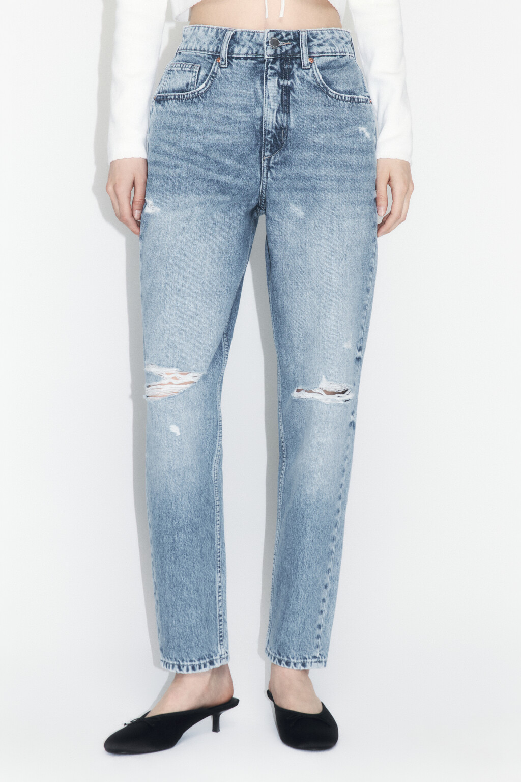 Джинсы mom fit рваные с высокой посадкой - цвет голубой - 2