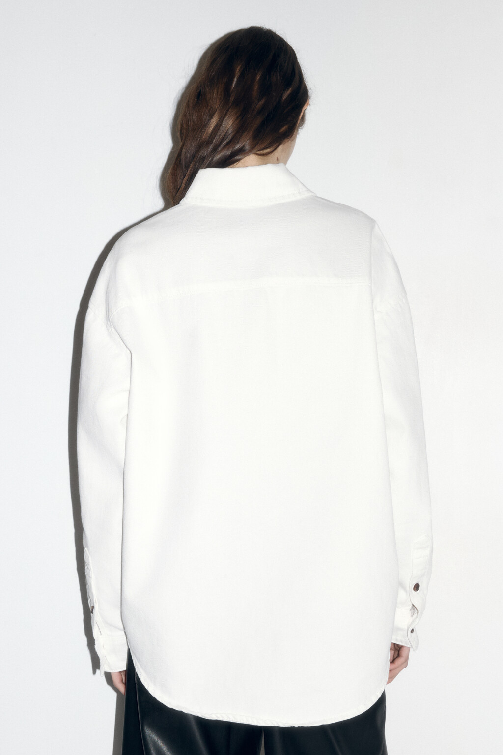 Рубашка oversize джинсовая с карманами - цвет ванильный - 3