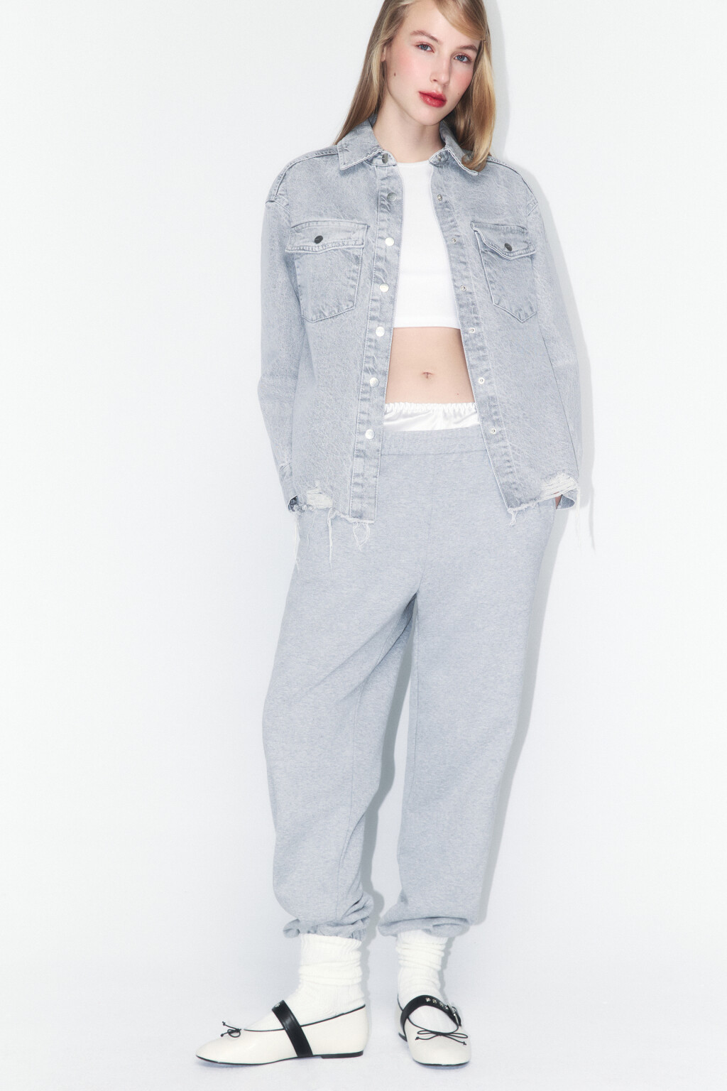 Рубашка oversize джинсовая рваная - цвет серый - 2