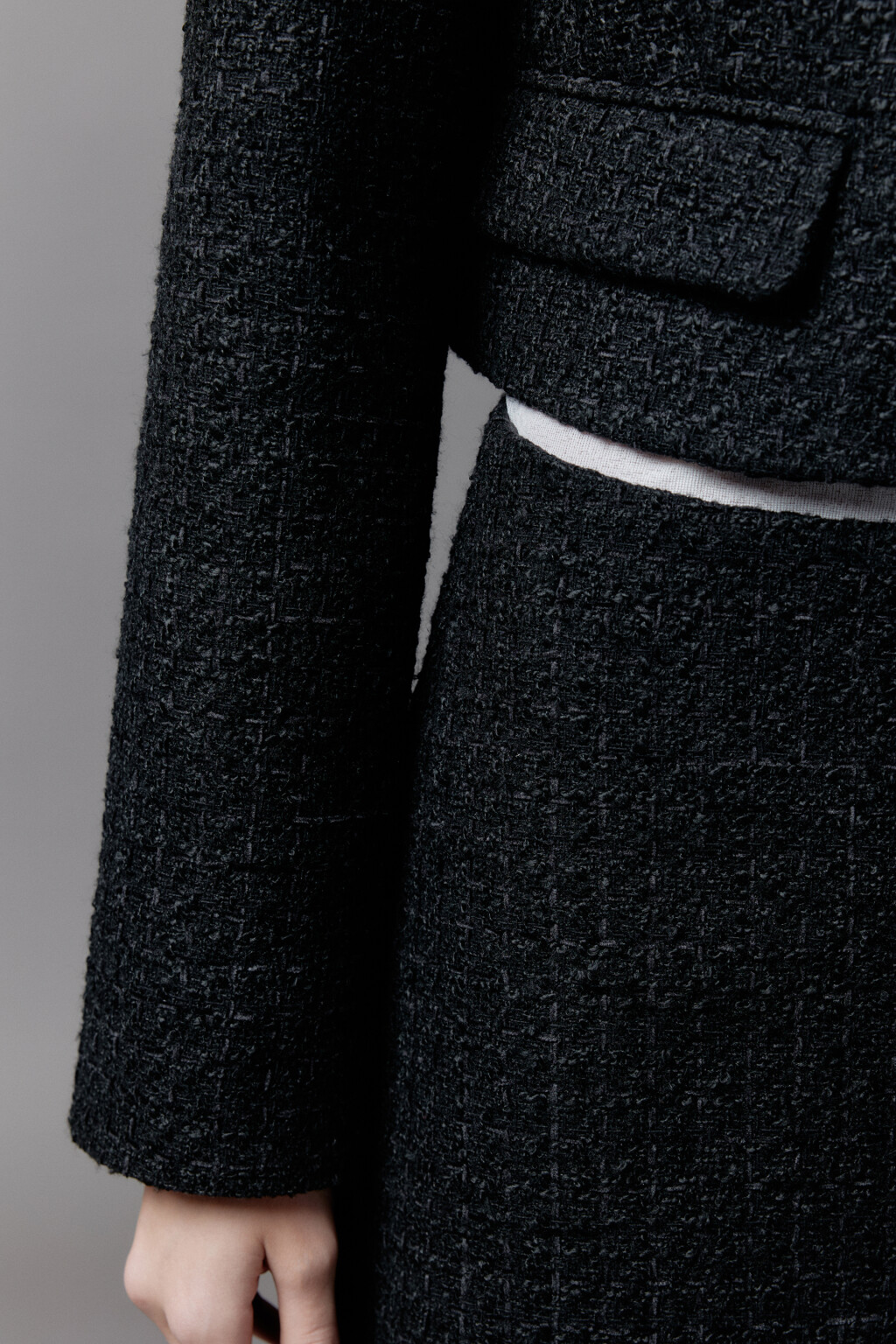 Жакет твидовый укороченный на пуговицах - цвет черный - 8