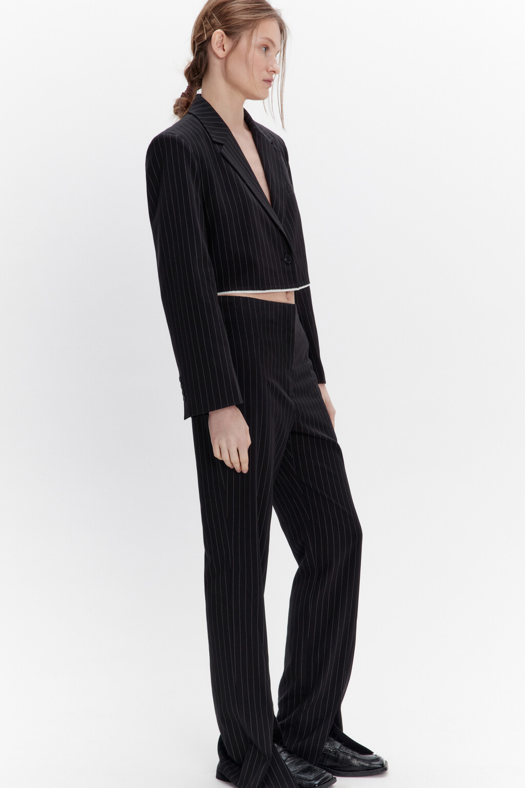 Брюки клеш костюмные с разрезами - цвет черный - 1